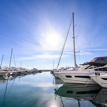 Puerto Banus Ecoathera 3 Bedroom Apartment Marbella