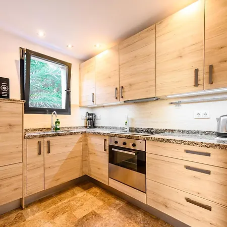 Puerto Banus Ecoathera 3 Bedroom شقة